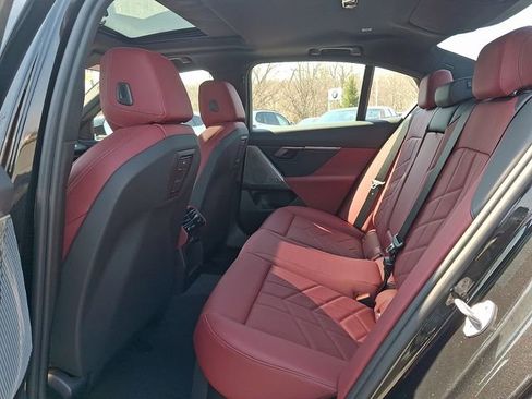 New 2026 BMW 530i xDrive w/ Premium Package AWD/4WD image 9