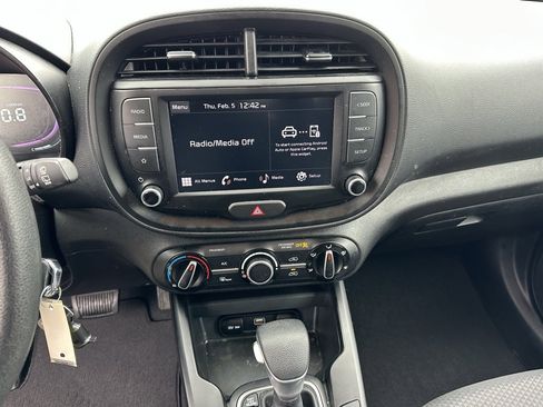 Used 2023 Kia Soul LX w/ LX Technology Package image 24