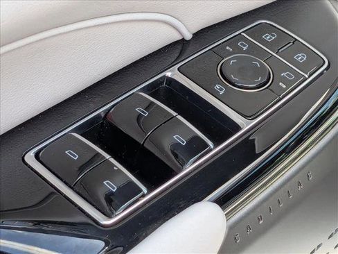 Used 2024 Cadillac Lyriq Sport AWD/4WD image 12