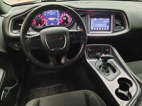 Used 2018 Dodge Challenger SXT image 22