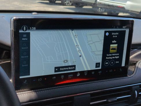 Certified 2024 Lincoln Corsair Grand Touring AWD/4WD image 22