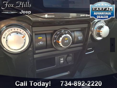 Used 2018 Toyota 4Runner TRD Off-Road Premium image 22