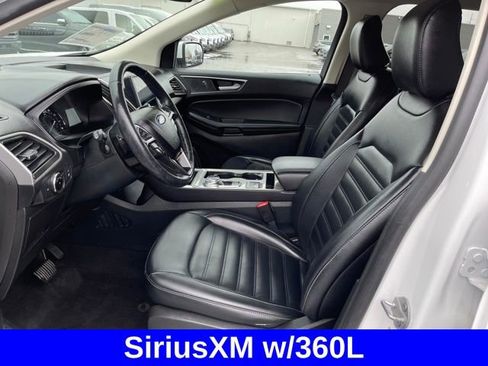 Used 2023 Ford Edge SEL w/ Convenience Package image 9
