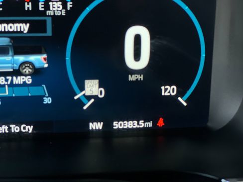 Used 2023 Ford F150 Lariat w/ Equipment Group 502A High image 25