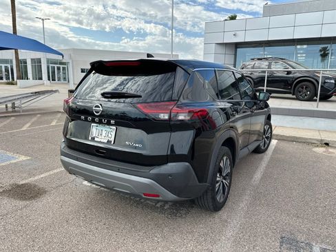 Used 2021 Nissan Rogue SV AWD/4WD image 5