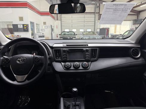 Used 2017 Toyota RAV4 LE w/ All Weather Liner Package AWD/4WD image 20