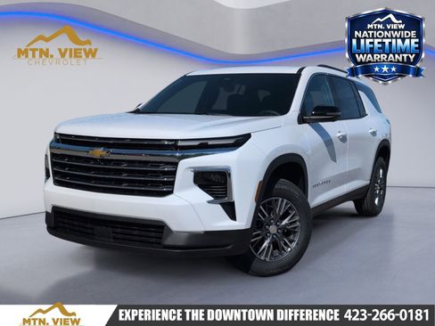 New 2026 Chevrolet Traverse LT w/ Driver Confidence Package FWD image 1