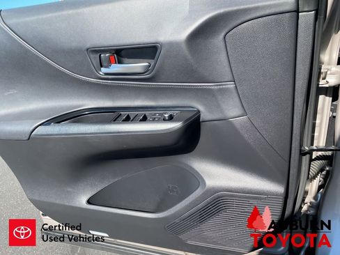 Certified 2024 Toyota Venza LE AWD/4WD image 34