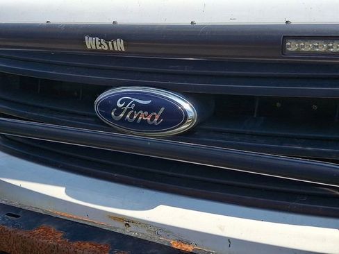 Used 2017 Ford Expedition EL XL image 11