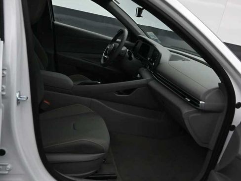 New 2026 Hyundai Elantra Sport FWD image 11