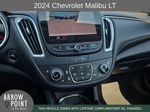 Used 2024 Chevrolet Malibu LT image 24