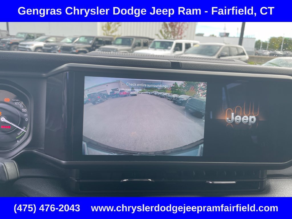 Used 2024 Jeep Wrangler Unlimited w/ Convenience Group AWD/4WD image 59
