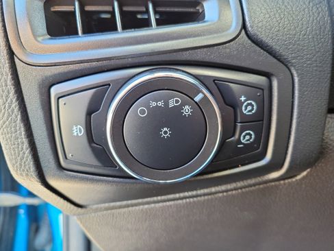 Used 2012 Ford Focus SE FWD image 19