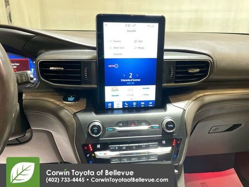 Used 2020 Ford Explorer Platinum image 13