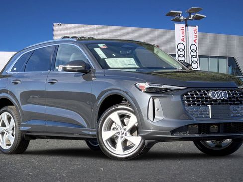 New 2025 Audi Q5 Premium Plus image 2