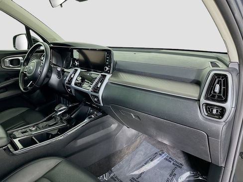 Used 2021 Kia Sorento SX image 32