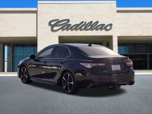 Used 2020 Toyota Camry XSE image 7