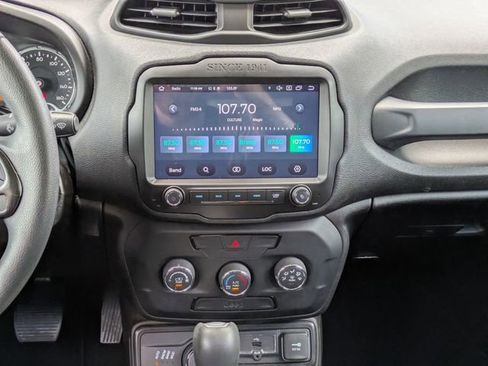 Used 2020 Jeep Renegade Sport w/ UConnect 7.0 Group image 18