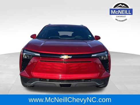 Used 2024 Chevrolet Blazer EV LT image 2