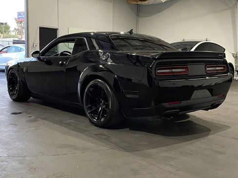 Used 2021 Dodge Challenger SRT Hellcat image 2
