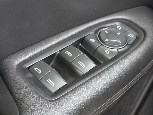 Used 2019 Cadillac XT5 Luxury image 9