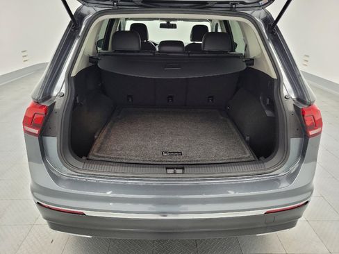 Used 2021 Volkswagen Tiguan SE AWD/4WD image 29