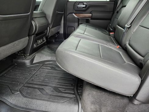 Used 2022 GMC Sierra 2500 SLT w/ LPO, GMC Protection Package image 34