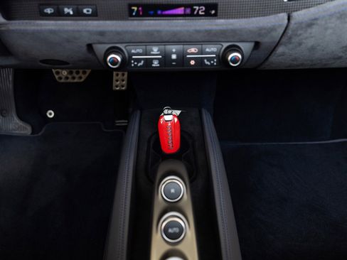 Used 2022 Ferrari F8 Tributo RWD image 70