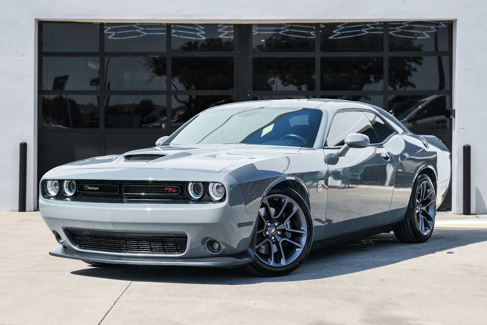 Used 2023 Dodge Challenger R/T Scat Pack RWD image 1