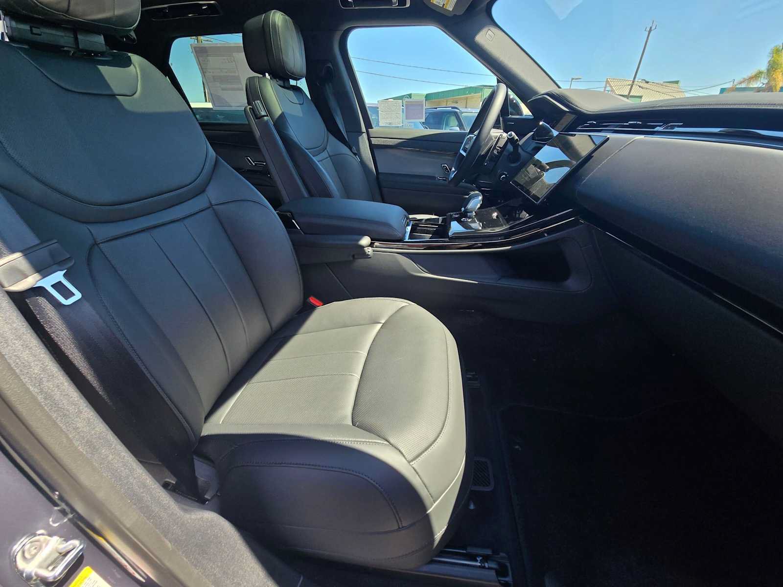New 2026 Land Rover Range Rover Sport SE AWD/4WD image 10