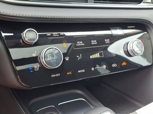 New 2026 INFINITI QX60 Luxe w/ Cargo Package image 11