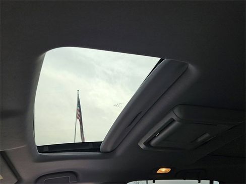 Used 2016 Honda Pilot Elite image 19