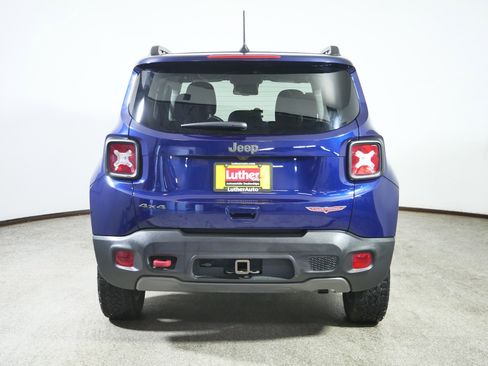 Used 2021 Jeep Renegade Trailhawk w/ Trailer Tow Group image 6