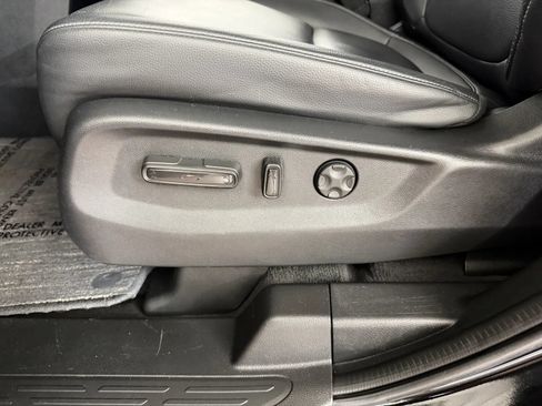 Used 2023 Honda Odyssey EX-L image 13
