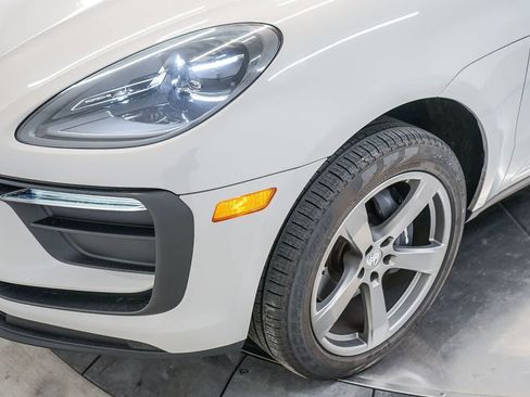 Certified 2026 Porsche Macan AWD/4WD image 16