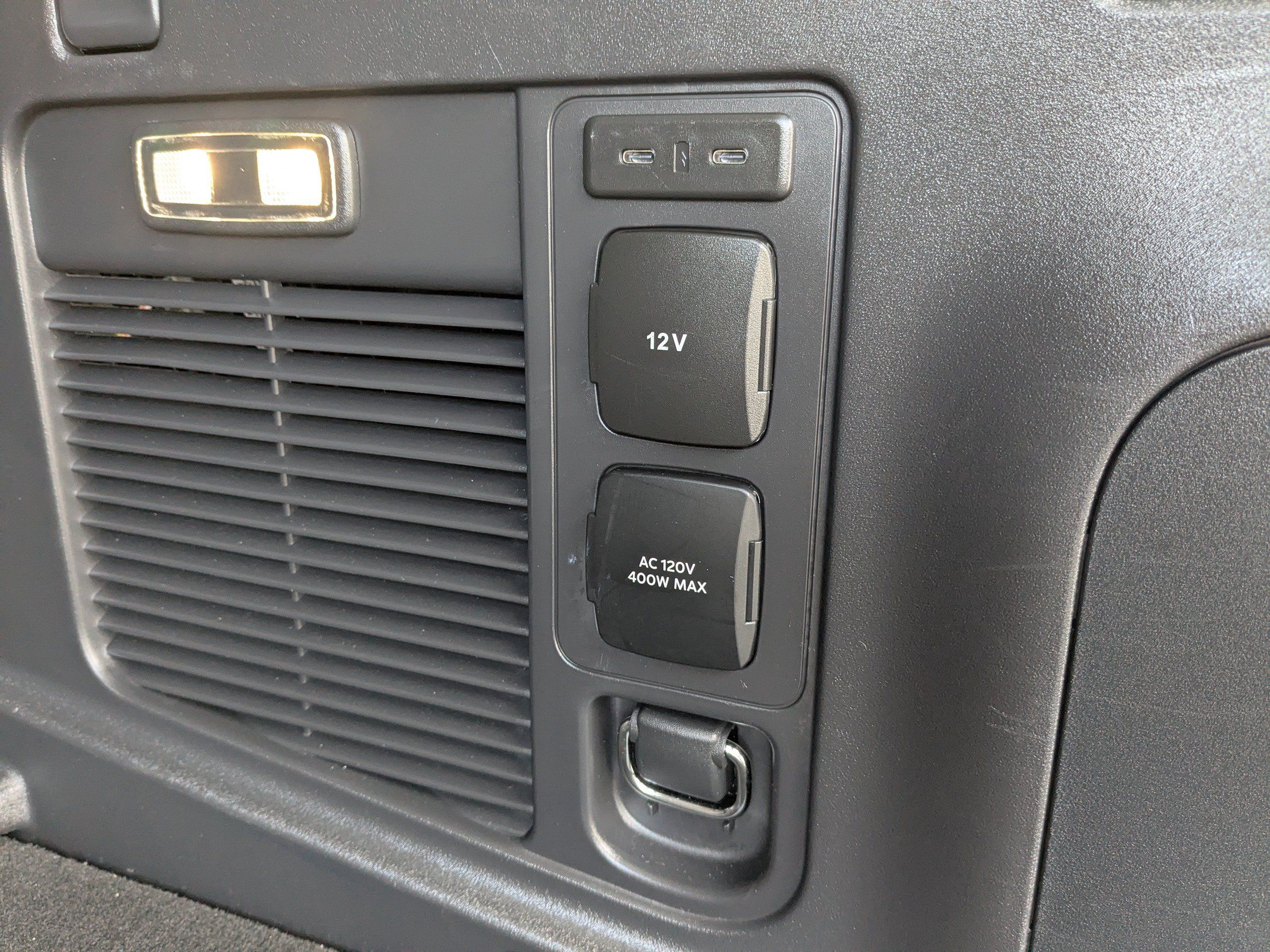 Used 2025 Lincoln Navigator Reserve AWD/4WD image 15