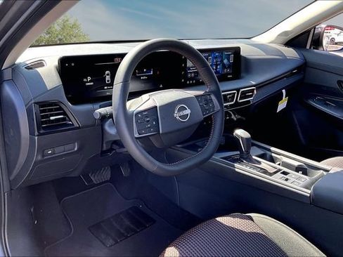New 2027 Nissan Sentra SR w/ Floor Mat Package FWD image 7