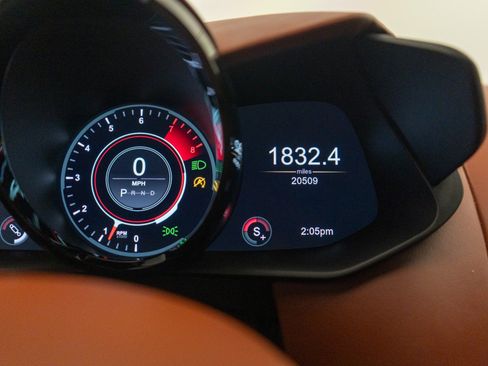 Used 2020 Aston Martin V8 Vantage Coupe RWD image 22