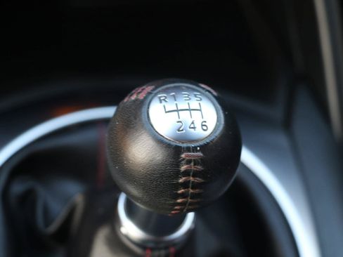 Used 2019 MAZDA MX-5 Miata RF Grand Touring w/ GT-S Package RWD image 15