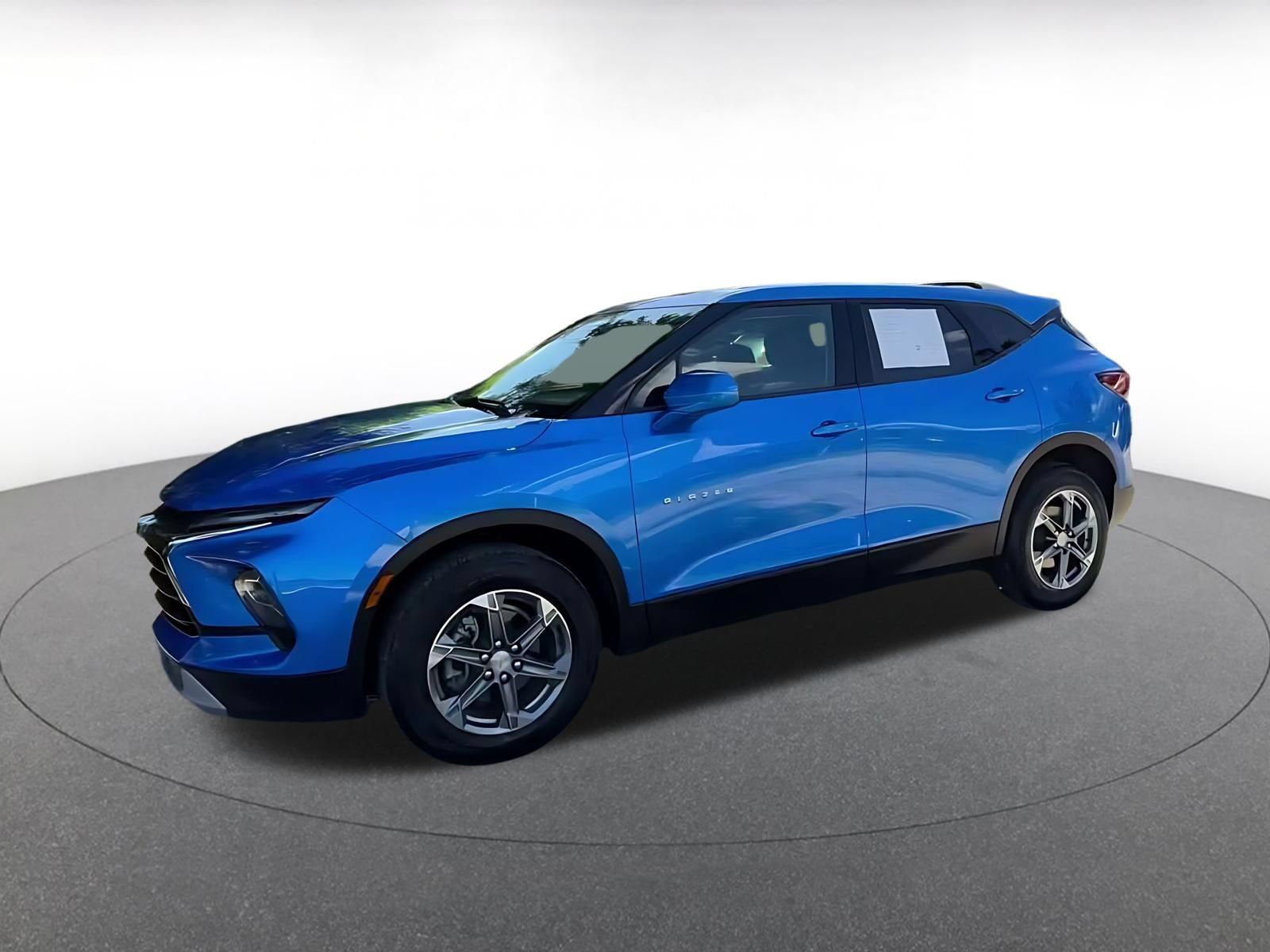 Used 2026 Chevrolet Blazer LT FWD image 7