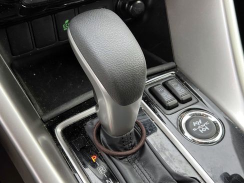 Used 2024 Mitsubishi Eclipse Cross LE AWD/4WD image 30
