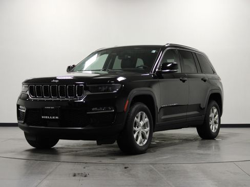 Used 2023 Jeep Grand Cherokee Limited AWD/4WD image 8