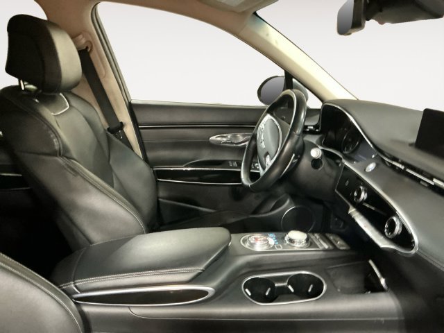 Used 2023 Genesis GV70 2.5T AWD/4WD image 16