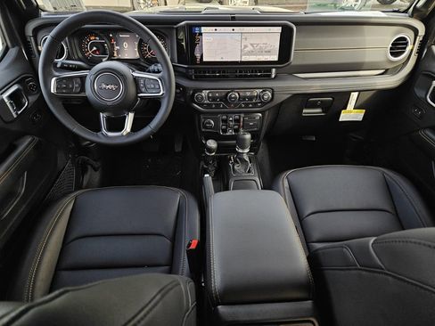 New 2026 Jeep Wrangler Unlimited Sahara AWD/4WD image 12