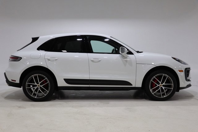 Used 2023 Porsche Macan S AWD/4WD image 8