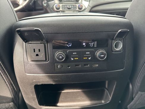 Certified 2018 Chevrolet Tahoe LT image 32