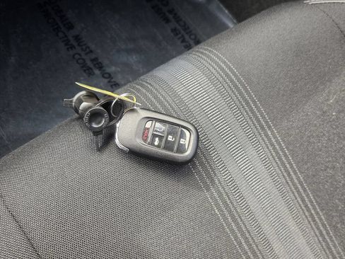 Used 2025 Honda Civic Sport image 19