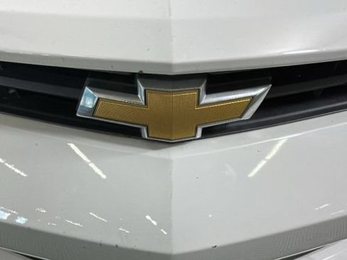 Used 2016 Chevrolet Camaro LT RWD image 8