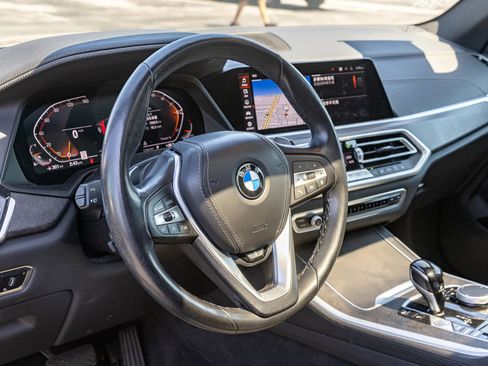 Used 2022 BMW X5 xDrive40i w/ Premium Package AWD/4WD image 25