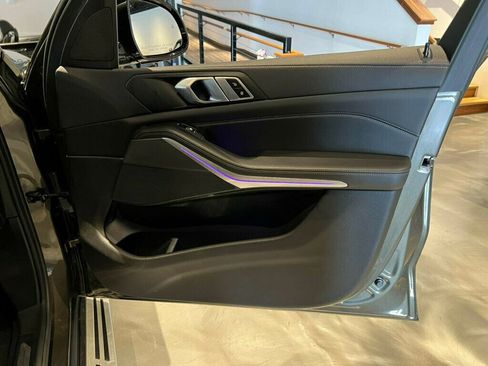 Used 2022 BMW X5 xDrive40i w/ Premium Package image 30